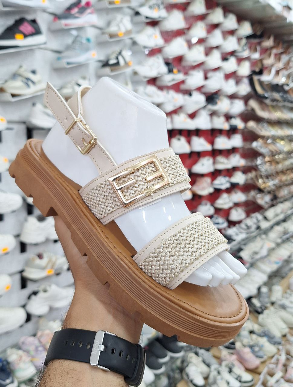 Sandales d’Été pour Femme – Élégantes et Confortables