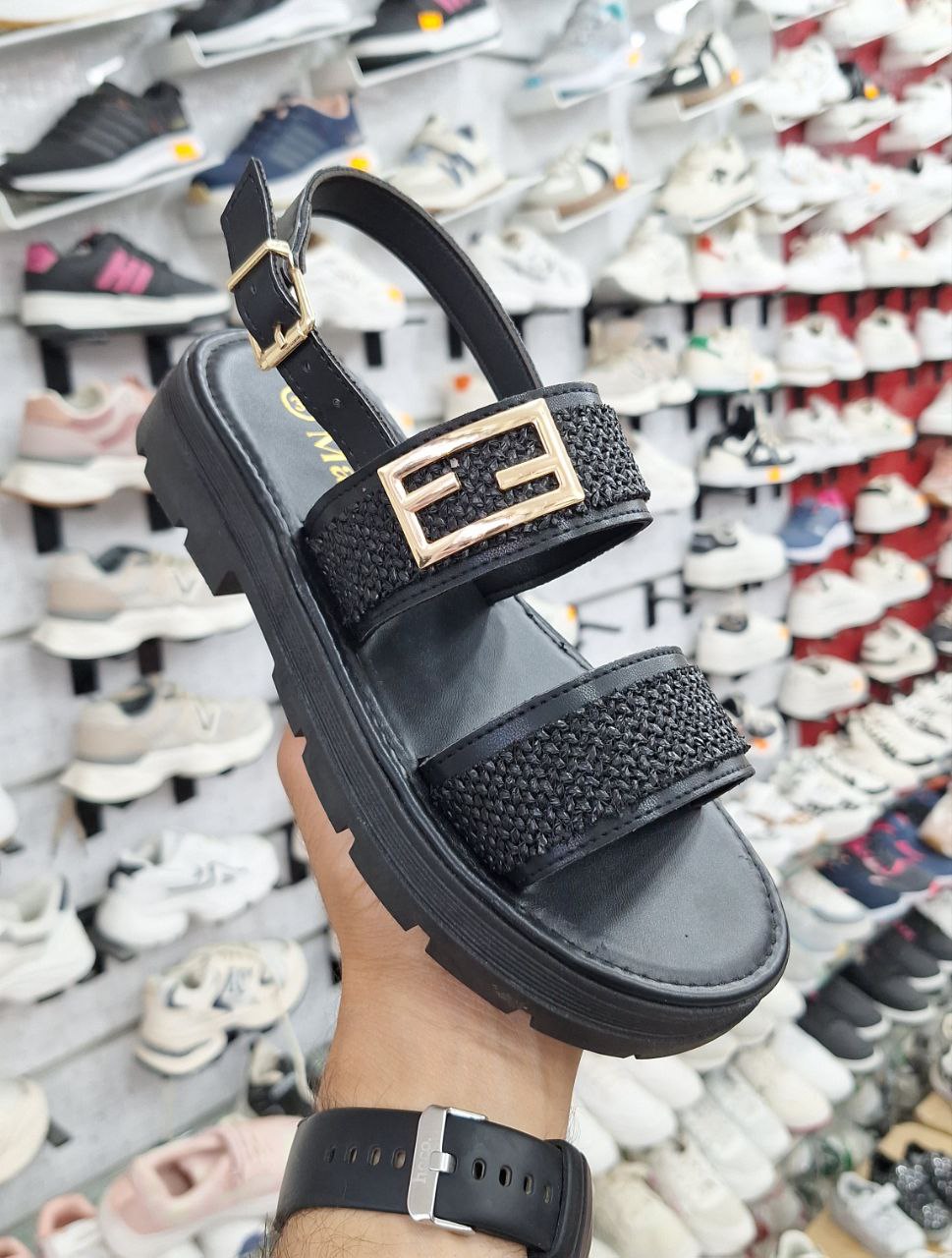 Sandales d’Été pour Femme – Élégantes et Confortables